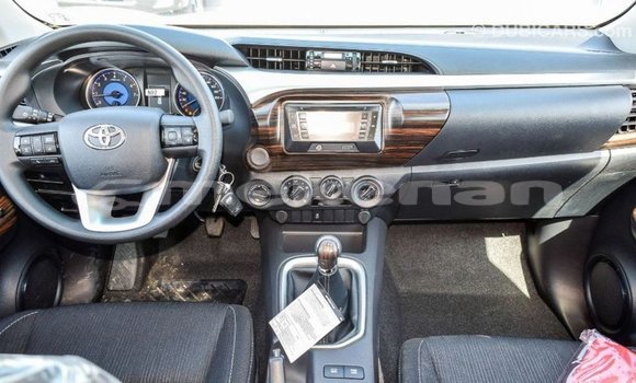 Buy Import Toyota Hilux White Car in Import - Dubai in Aragatsotn Buy Import Toyota Hilux White Car in Import - Dubai in Aragatsotn