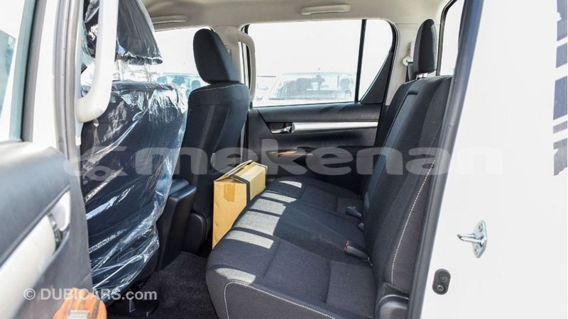 Big with watermark toyota hilux aragatsotn import dubai 2429