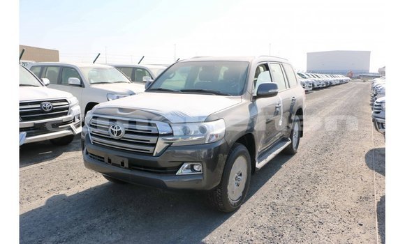 Buy Import Toyota Land Cruiser Black Car in Import - Dubai in Aragatsotn Buy Import Toyota Land Cruiser Black Car in Import - Dubai in Aragatsotn