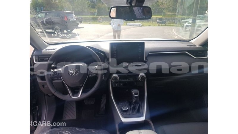 Big with watermark toyota 4runner aragatsotn import dubai 2431