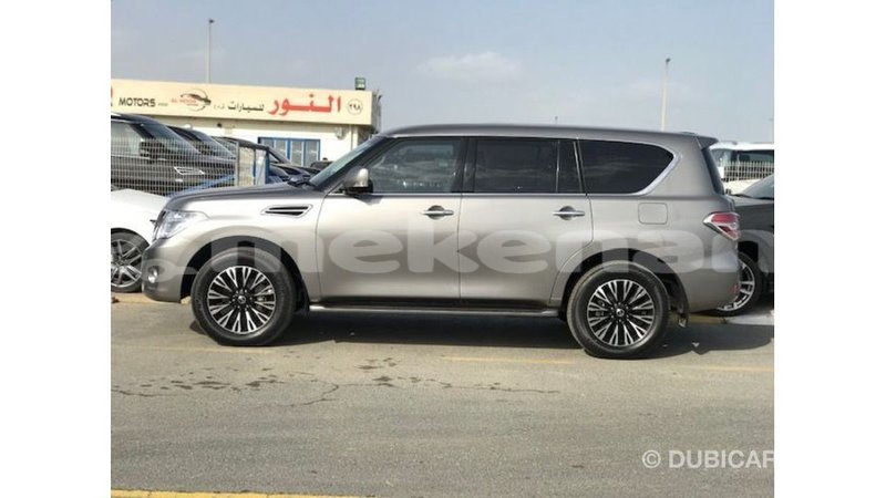 Big with watermark nissan patrol aragatsotn import dubai 2434
