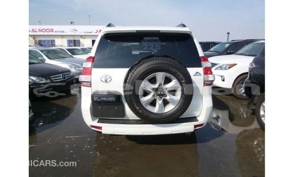 Buy Import Toyota Prado White Car in Import - Dubai in Aragatsotn Buy Import Toyota Prado White Car in Import - Dubai in Aragatsotn