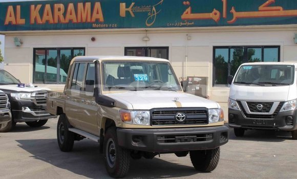 Buy Import Toyota Land Cruiser Beige Car in Import - Dubai in Aragatsotn Buy Import Toyota Land Cruiser Beige Car in Import - Dubai in Aragatsotn