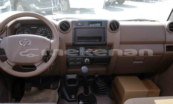 Buy Import Toyota Land Cruiser Beige Car in Import - Dubai in Aragatsotn Buy Import Toyota Land Cruiser Beige Car in Import - Dubai in Aragatsotn