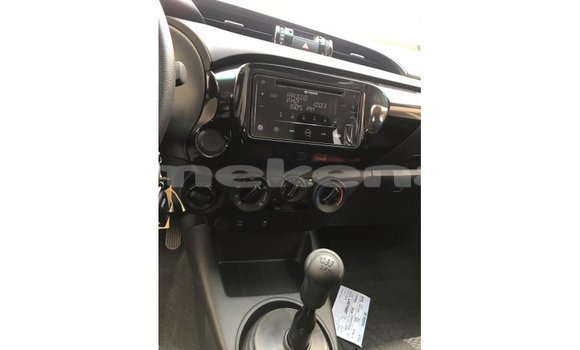 Buy Import Toyota Hilux White Car in Import - Dubai in Aragatsotn Buy Import Toyota Hilux White Car in Import - Dubai in Aragatsotn