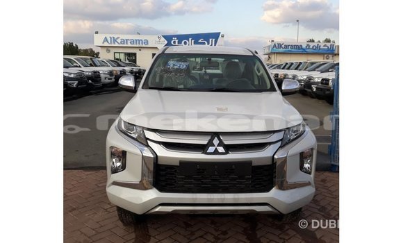 Buy Import Mitsubishi L200 White Car in Import - Dubai in Aragatsotn Buy Import Mitsubishi L200 White Car in Import - Dubai in Aragatsotn