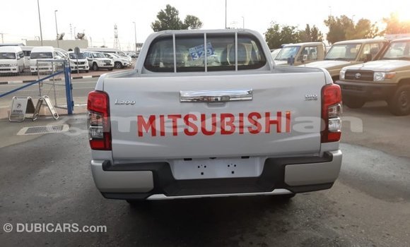 Buy Import Mitsubishi L200 White Car in Import - Dubai in Aragatsotn Buy Import Mitsubishi L200 White Car in Import - Dubai in Aragatsotn