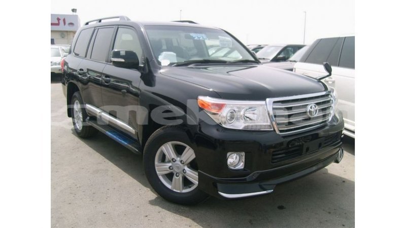 Big with watermark toyota land cruiser aragatsotn import dubai 2459