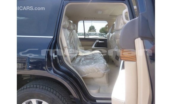 Buy Import Toyota Land Cruiser Blue Car in Import - Dubai in Aragatsotn Buy Import Toyota Land Cruiser Blue Car in Import - Dubai in Aragatsotn