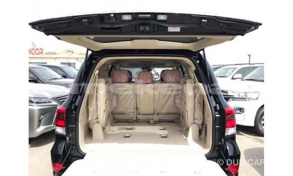 Buy Import Toyota Land Cruiser Black Car in Import - Dubai in Aragatsotn Buy Import Toyota Land Cruiser Black Car in Import - Dubai in Aragatsotn