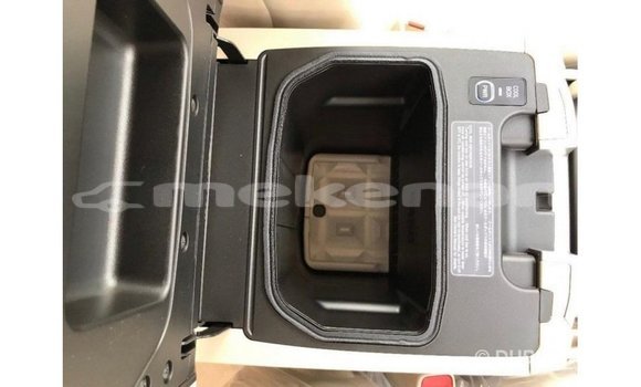 Buy Import Toyota Land Cruiser Black Car in Import - Dubai in Aragatsotn Buy Import Toyota Land Cruiser Black Car in Import - Dubai in Aragatsotn