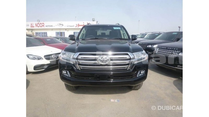 Big with watermark toyota land cruiser aragatsotn import dubai 2467