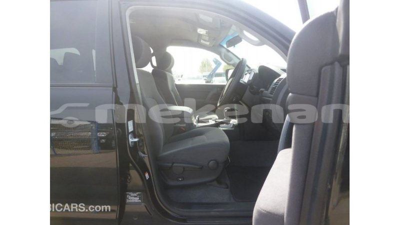 Big with watermark toyota land cruiser aragatsotn import dubai 2467