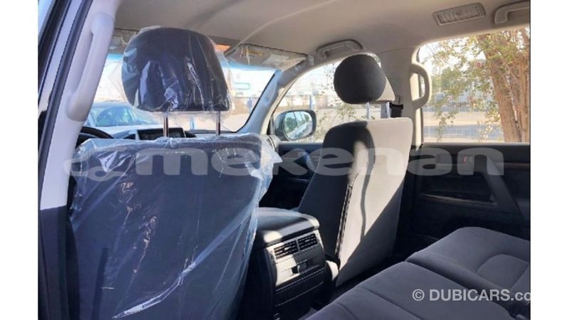 Big with watermark toyota land cruiser aragatsotn import dubai 2472