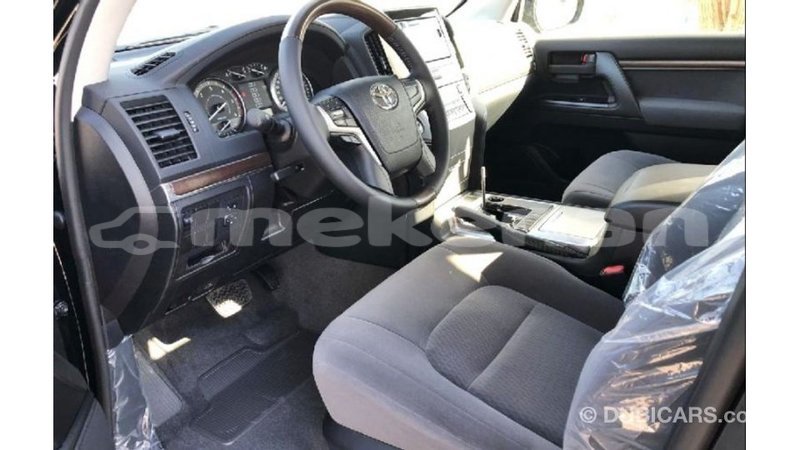 Big with watermark toyota land cruiser aragatsotn import dubai 2472