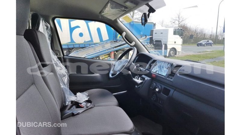 Big with watermark toyota hiace aragatsotn import dubai 2473