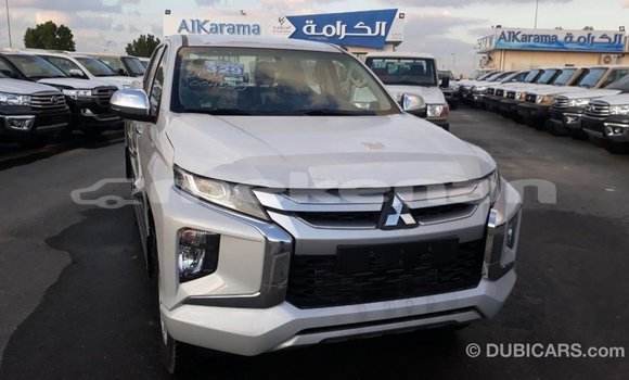 Buy Import Mitsubishi L200 White Car in Import - Dubai in Aragatsotn Buy Import Mitsubishi L200 White Car in Import - Dubai in Aragatsotn
