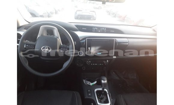 Buy Import Toyota Hilux Other Car in Import - Dubai in Aragatsotn Buy Import Toyota Hilux Other Car in Import - Dubai in Aragatsotn