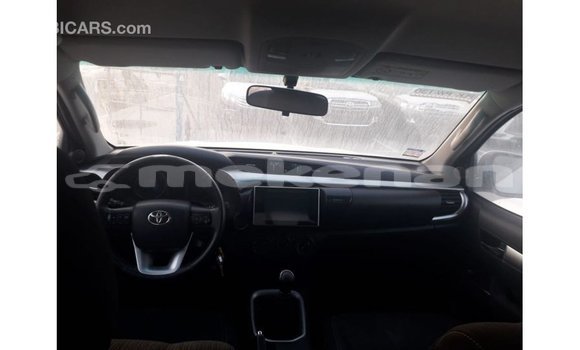 Buy Import Toyota Hilux Other Car in Import - Dubai in Aragatsotn Buy Import Toyota Hilux Other Car in Import - Dubai in Aragatsotn