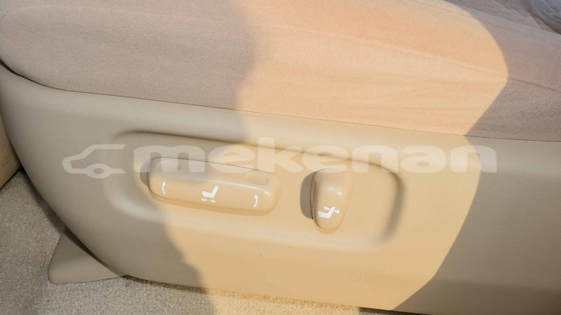 Big with watermark toyota land cruiser aragatsotn import dubai 2483