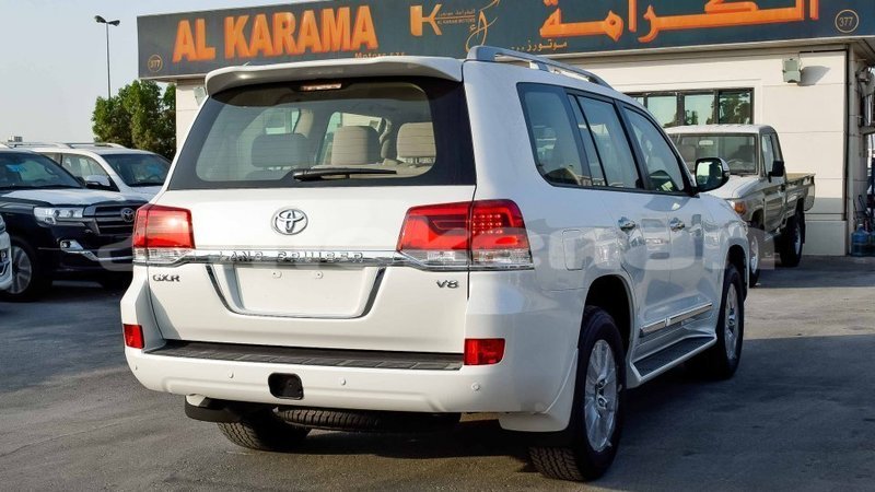 Big with watermark toyota land cruiser aragatsotn import dubai 2483