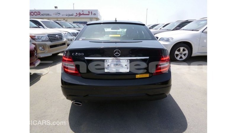Big with watermark mercedes benz 200 aragatsotn import dubai 2484