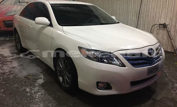 Buy Used Toyota Camry White Car in Yerevan in Yerevan
