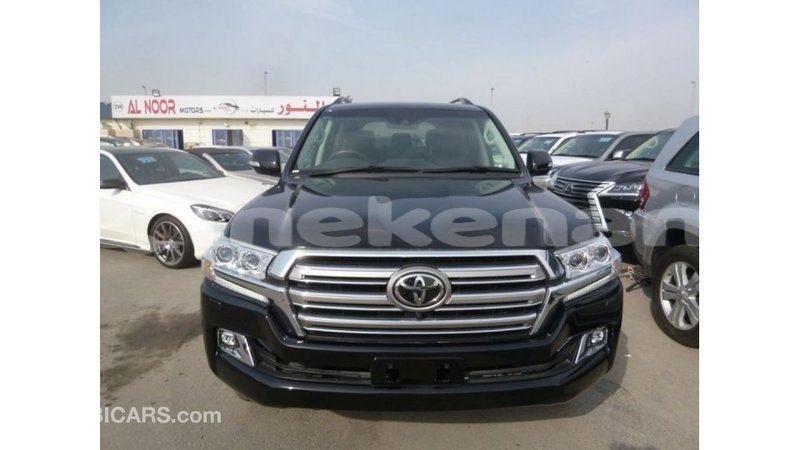 Big with watermark toyota land cruiser aragatsotn import dubai 2490