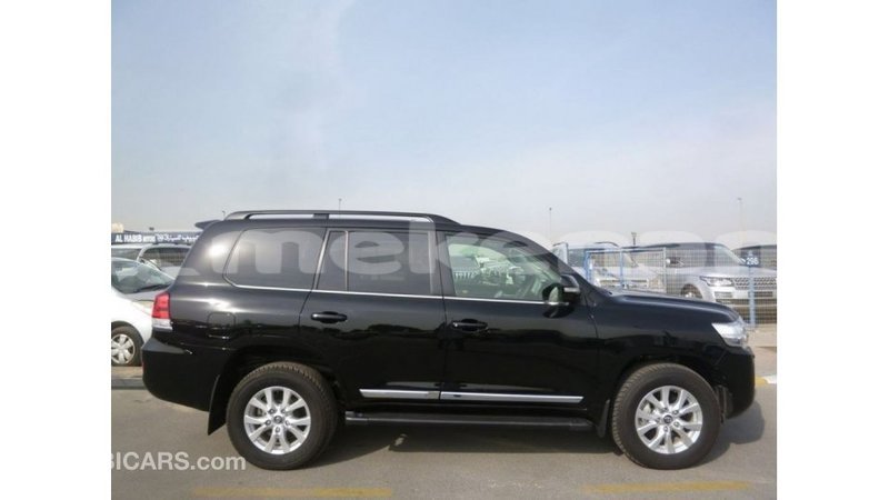 Big with watermark toyota land cruiser aragatsotn import dubai 2490
