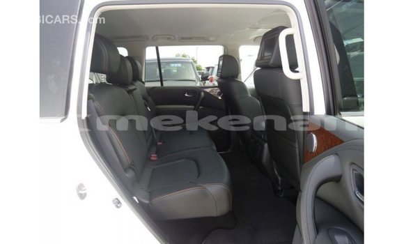 Buy Import Nissan Patrol White Car in Import - Dubai in Aragatsotn Buy Import Nissan Patrol White Car in Import - Dubai in Aragatsotn