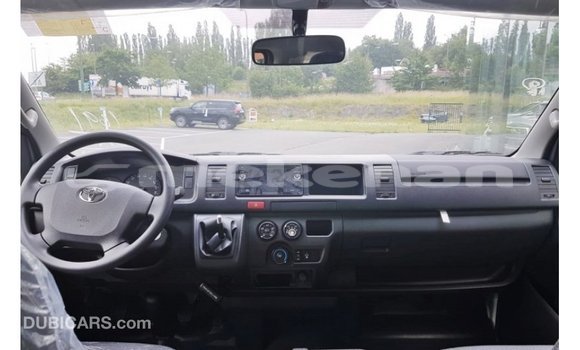 Buy Import Toyota Hiace White Car in Import - Dubai in Aragatsotn Buy Import Toyota Hiace White Car in Import - Dubai in Aragatsotn