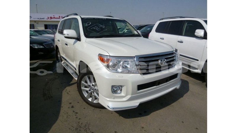 Big with watermark toyota land cruiser aragatsotn import dubai 2508