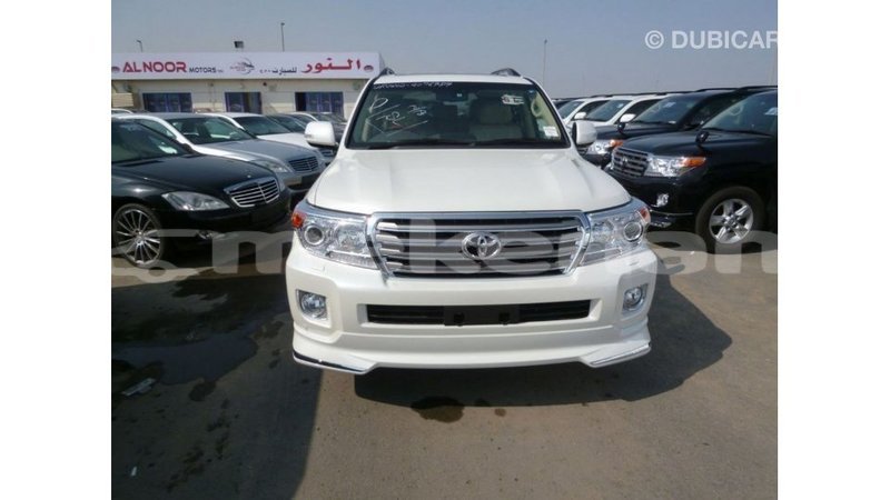 Big with watermark toyota land cruiser aragatsotn import dubai 2508