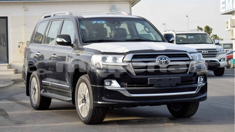 Big with watermark toyota land cruiser aragatsotn import dubai 2510
