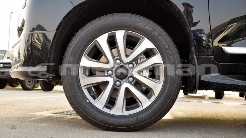 Big with watermark toyota land cruiser aragatsotn import dubai 2510