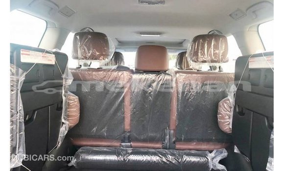 Buy Import Toyota Land Cruiser Black Car in Import - Dubai in Aragatsotn Buy Import Toyota Land Cruiser Black Car in Import - Dubai in Aragatsotn