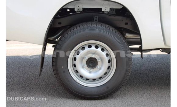 Buy Import Toyota Hilux White Car in Import - Dubai in Aragatsotn Buy Import Toyota Hilux White Car in Import - Dubai in Aragatsotn