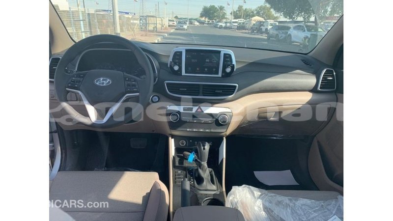 Big with watermark hyundai tucson aragatsotn import dubai 2523