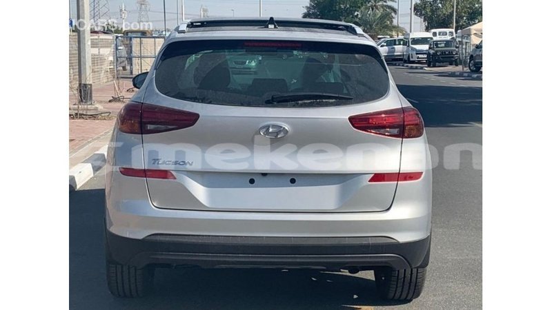 Big with watermark hyundai tucson aragatsotn import dubai 2523