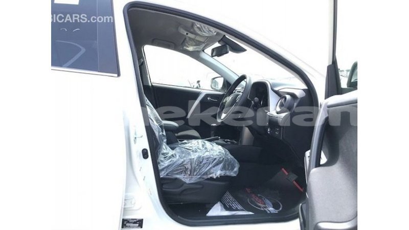 Big with watermark toyota 4runner aragatsotn import dubai 2525