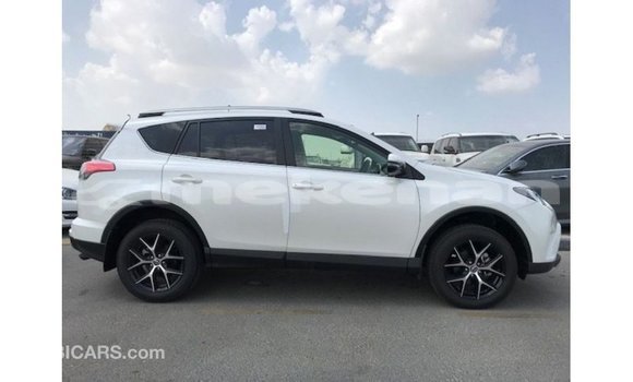 Buy Import Toyota 4Runner White Car in Import - Dubai in Aragatsotn Buy Import Toyota 4Runner White Car in Import - Dubai in Aragatsotn