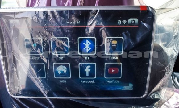 Buy Import Toyota Land Cruiser White Car in Import - Dubai in Aragatsotn Buy Import Toyota Land Cruiser White Car in Import - Dubai in Aragatsotn