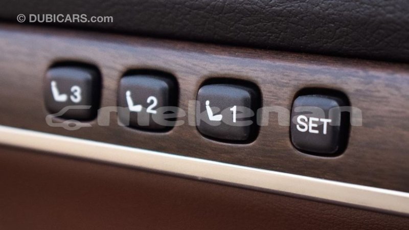 Big with watermark toyota land cruiser aragatsotn import dubai 2531