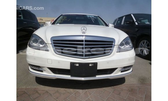 Buy Import Mercedes-Benz 190 White Car in Import - Dubai in Aragatsotn Buy Import Mercedes-Benz 190 White Car in Import - Dubai in Aragatsotn