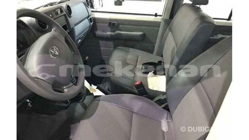 Big with watermark toyota land cruiser aragatsotn import dubai 2536