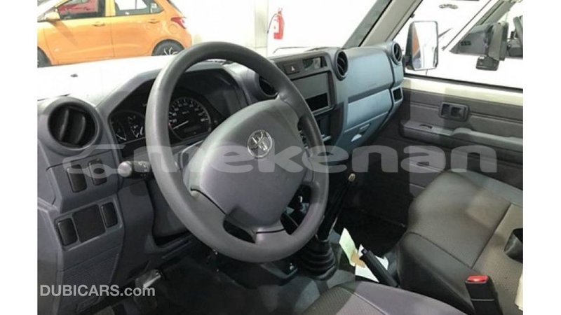 Big with watermark toyota land cruiser aragatsotn import dubai 2536