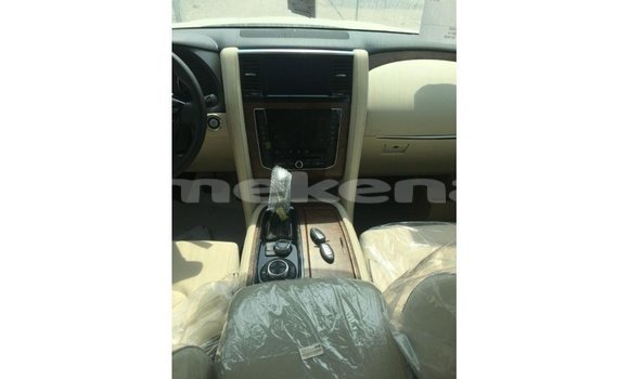 Buy Import Nissan Patrol White Car in Import - Dubai in Aragatsotn Buy Import Nissan Patrol White Car in Import - Dubai in Aragatsotn