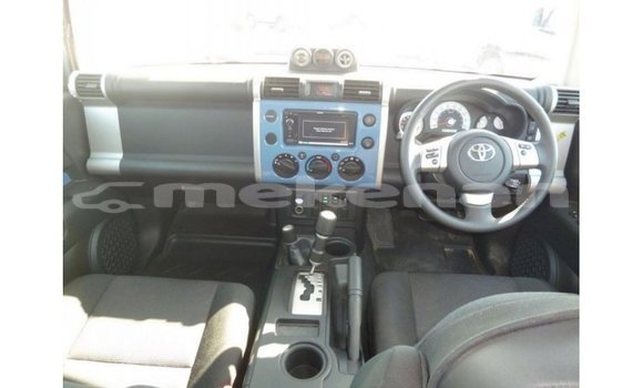 Buy Import Toyota FJ Cruiser Blue Car in Import - Dubai in Aragatsotn Buy Import Toyota FJ Cruiser Blue Car in Import - Dubai in Aragatsotn