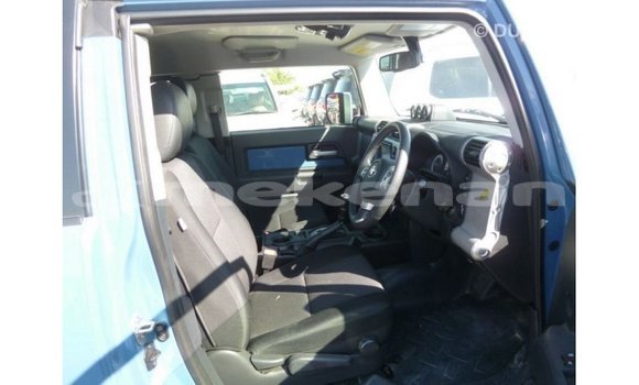 Buy Import Toyota FJ Cruiser Blue Car in Import - Dubai in Aragatsotn Buy Import Toyota FJ Cruiser Blue Car in Import - Dubai in Aragatsotn