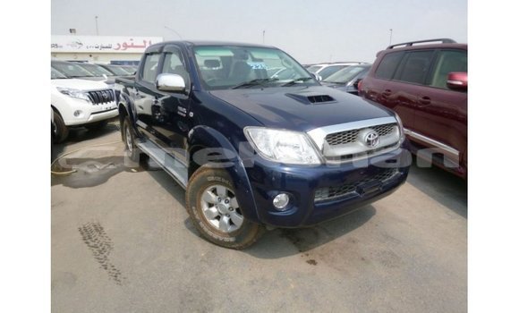 Buy Import Toyota Hilux Blue Car in Import - Dubai in Aragatsotn Buy Import Toyota Hilux Blue Car in Import - Dubai in Aragatsotn